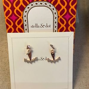 Stella & Dot Pave Triangle Ear Jacket
